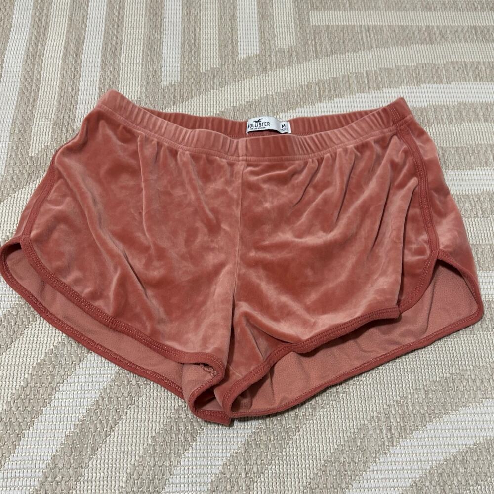 Hollister Women's Medium Lounge Velvet Pink Shorts
